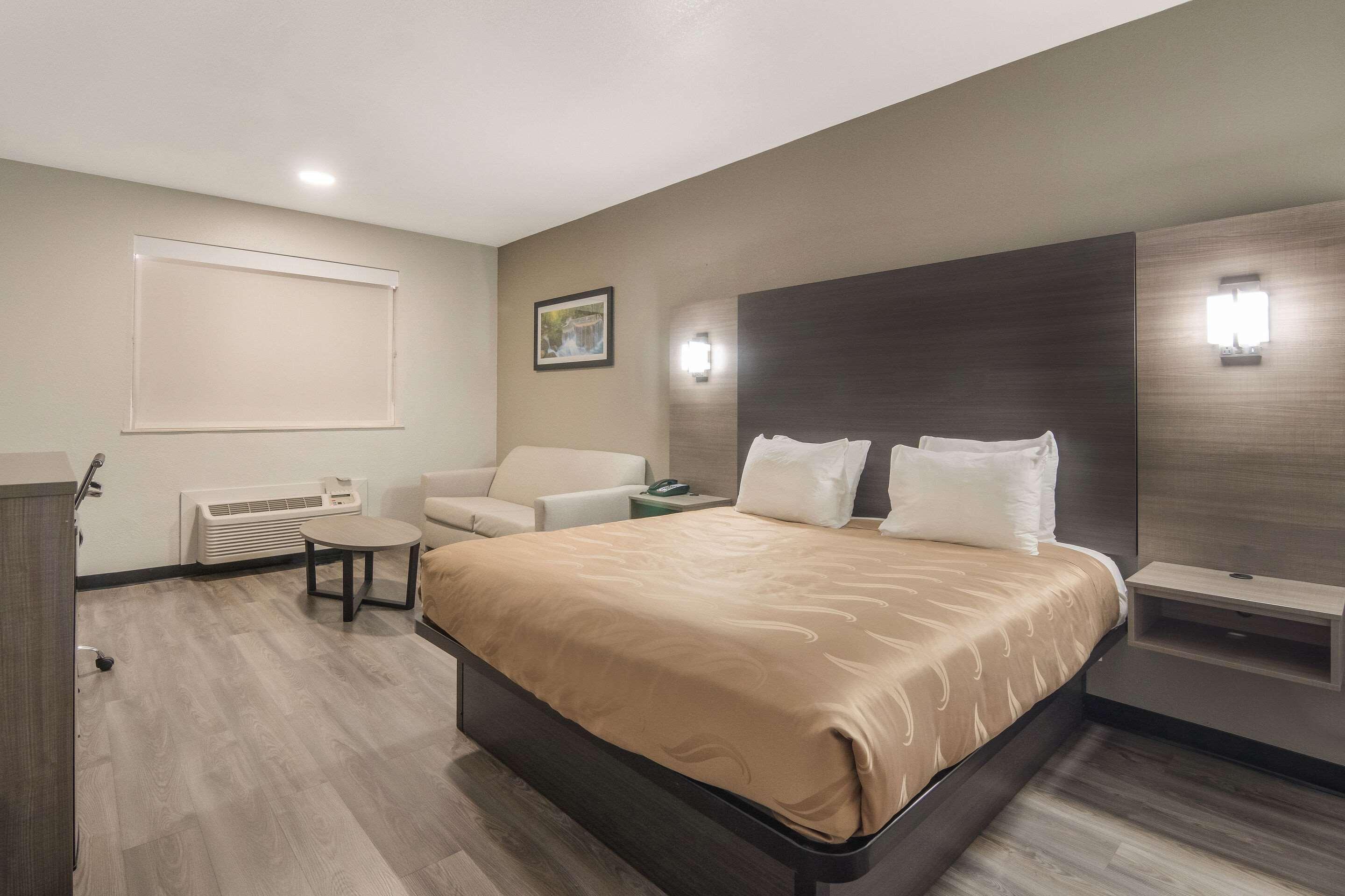 Quality Inn & Suites Форт-Ворт Екстер'єр фото